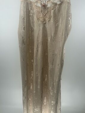 Vintage Expressions California Dynasty Large Satin Lace Chemise Nightgown